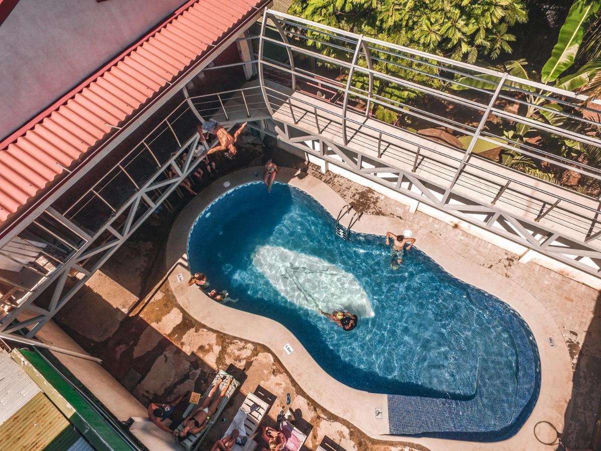 Hostel De Haan Jacó Dış mekan fotoğraf