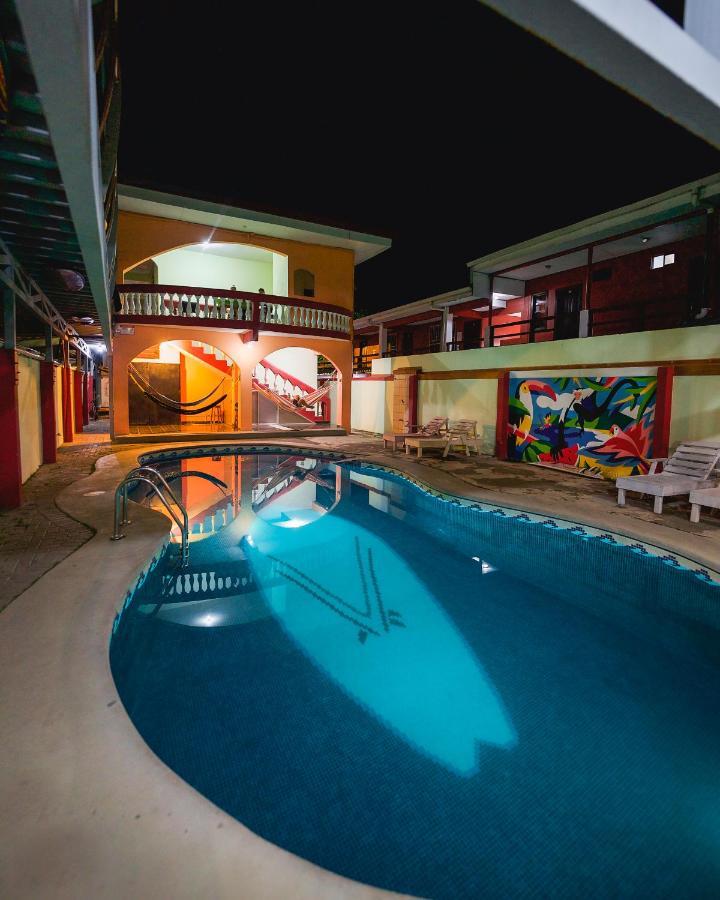 Hostel De Haan Jacó Dış mekan fotoğraf